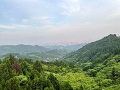 -叁山与肆客服号民宿(龙泉阳光城百工堰公园店)