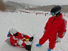 -亚布力新体委滑雪场