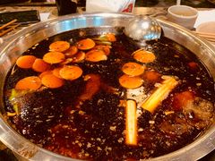 -肖肖酸萝卜鱼火锅(总店)