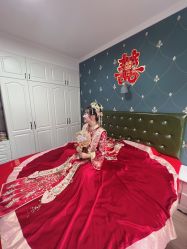 -莫小姐婚纱