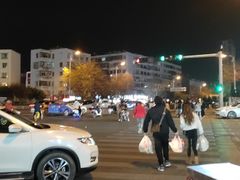 -霸王茶姬(南强街店)