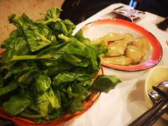 -鲜入围煮花胶鸡海鲜火锅