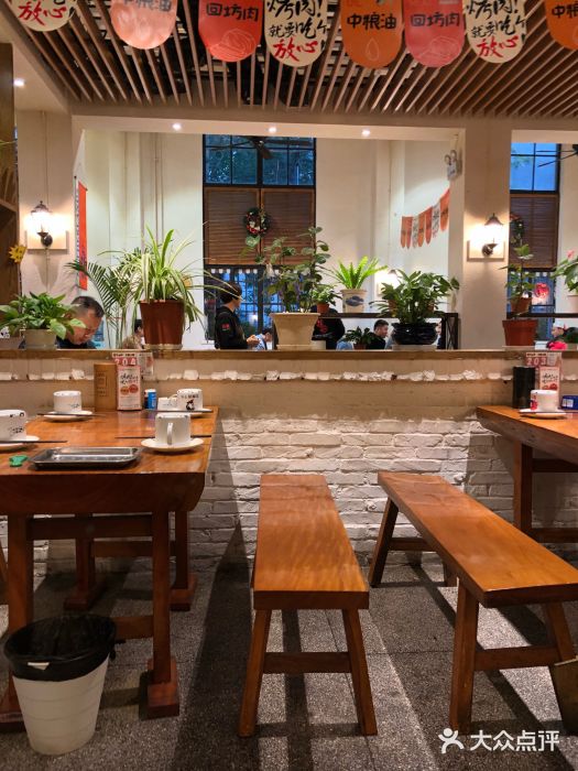 福苗小骆驼烧烤(曲江店)大堂图片