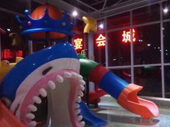 -盛彼得温泉度假酒店