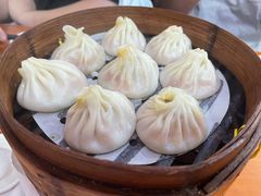 -莱莱小笼·乔艾