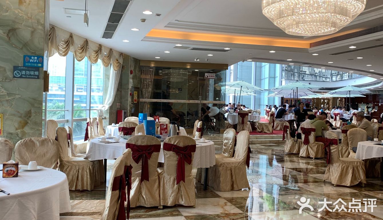饭靓，烧腊也不错，特别是文昌鸡