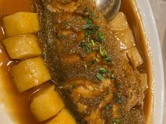 手工年糕烧黄鱼-扬州香格里拉·香宫中餐厅