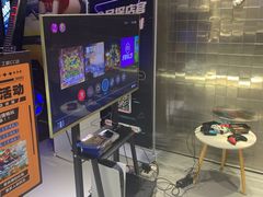 -VR+乐园·VR电竞·家庭亲子·密室逃脱·轰趴团建