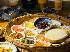 -包整·丝娃娃(一览甲秀楼风景店)