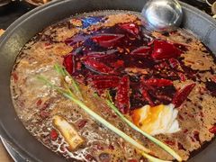 -黄潇洒老火锅(九眼桥宏济巷店)