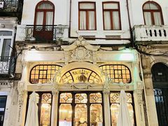 -Majestic Café