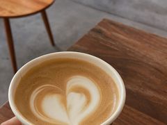拿铁-J's Cafe Lab