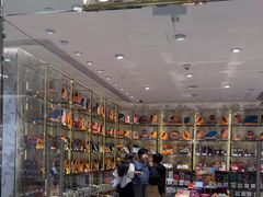 -VENCHI 闻绮(北京国贸商城店)