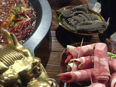 -黄潇洒老火锅(九眼桥宏济巷店)