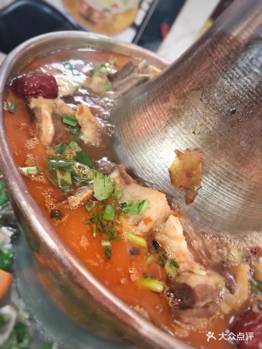 刘记弟兄龙虾·炭火铜炉羊肉锅(秦虹路店)铜炉羊肉火锅图片 - 第12张