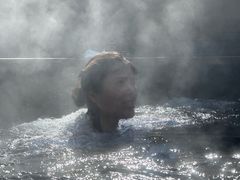-腾冲洞山温泉村