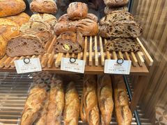 -CARINO BAKERY&CAFE(人广来福士店)