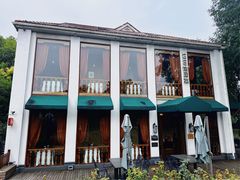 -橘洲1910花园江景西餐厅