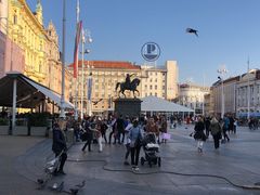 -耶拉契奇总督广场