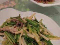 笋丝芹菜炒毛肚-春暖花开(西溪店)