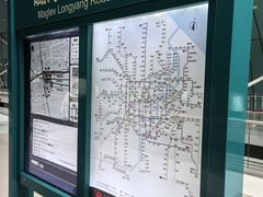 -龙阳路磁悬浮列车总站-停车场