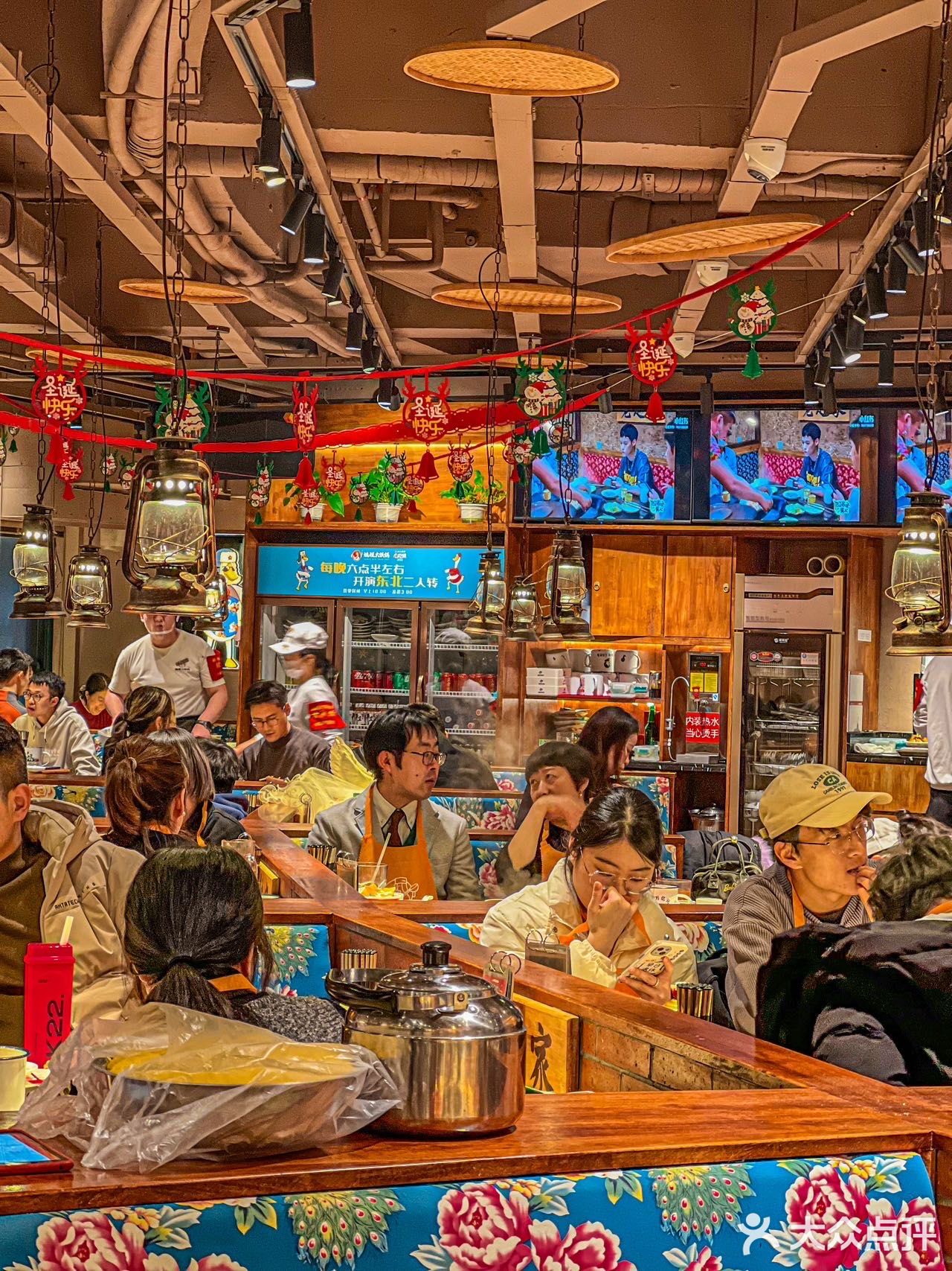 姚稷大铁锅，围炉吃鲜鹅主打一个热闹