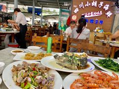 -四川小胡子海鲜(丁村万人海鲜广场店)