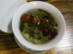盖碗茶-清真·尤努斯羊肉烩面