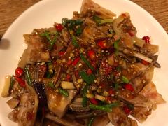 藤椒猪蹄-老号尤兔头(幸福店)