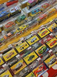 -16TOYS中古玩具铺(崇文门店)