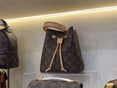 -六六奢品·vintage中古·回收二手奢侈品包包手表首饰(环球港店)