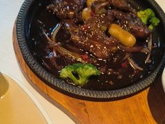 -八府香鸭·啫啫煲(华山路店)