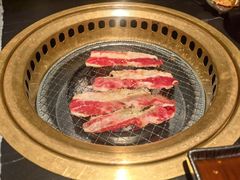-山川小町·极番烧肉(新地假日广场店)