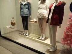 -H&M(鹏欣水游城店)