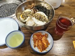 -明洞阿姨·韩式酱蟹烤肉·创意料理(三元桥店)