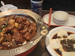 -胖哥俩肉蟹煲(石家庄勒泰中心店)