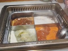 -巴渝瓦肆重庆鲜火锅(宝龙环湖店)