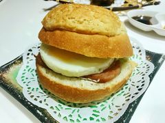 -新大咀港式茶餐厅(宝山万达店)