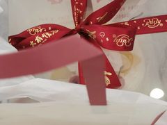 -红宝石·鲜奶小方·海派西点房(金杨店)