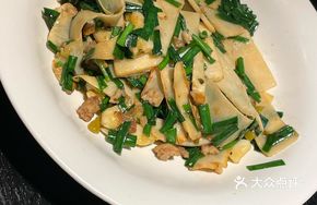 Minced Pork Stir-fried with Mountain Bamboo Shoots