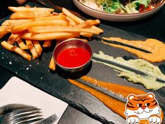 调色盘薯条-幸邻食堂