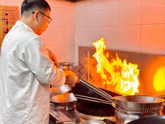 -鑫悦楼煎蟹·16年海鲜大排档