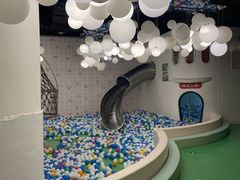 -涨巢·潮玩水疗局