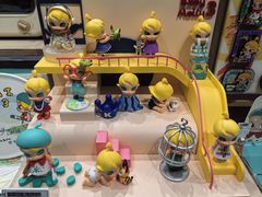 -泡泡玛特POPMART(杭州乐堤港店)