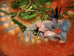 -野山舂·贵州现舂酸汤火锅(鸿通城店)