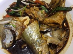 酱油水煮杂鱼-五四北海鲜吧火锅(秀山路店)