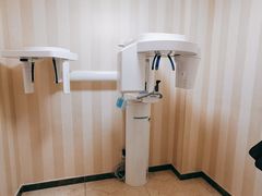 -康城口腔(磁器口店)