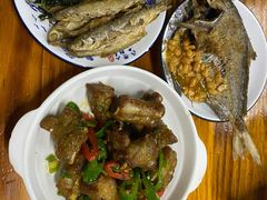 麻叶拼小鱼干-潮汕美食.厚弥粥(白石洲店)