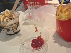 -麦当劳(上海虹桥站30B检票口楼上)