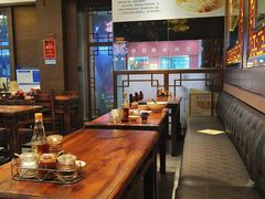 -遵义虾子张六羊肉粉(地王店)